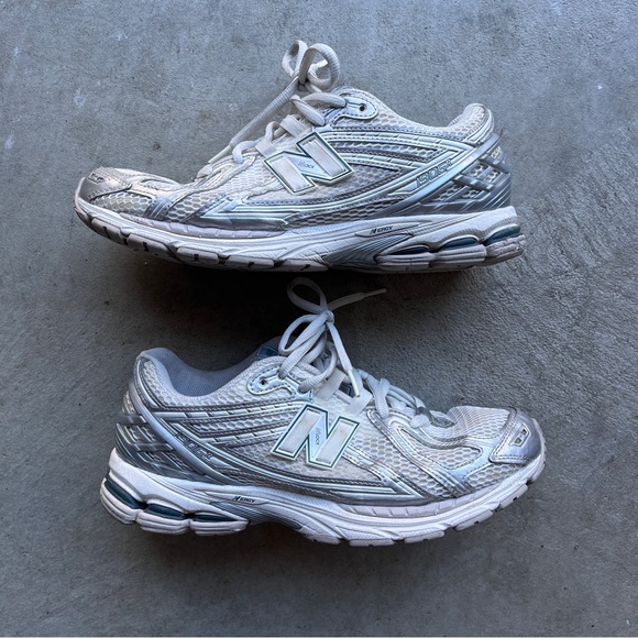 New Balance 1906R Silver Metallic Cream - Picture 2 of 7